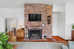 49 Ocean Ave, Kennebunkport, ME 04046 - Photo 10