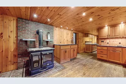445 N Hill Road, Buckfield, ME 04220 - Photo 10