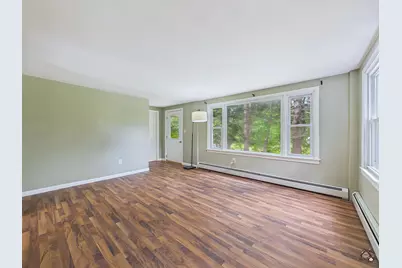 207 Pleasant Street, Mechanic Falls, ME 04256 - Photo 16