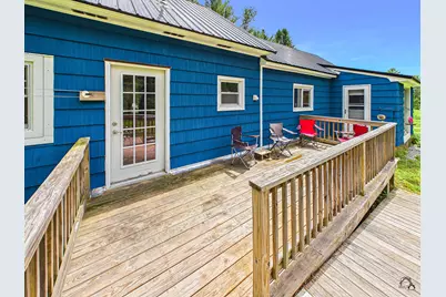 207 Pleasant Street, Mechanic Falls, ME 04256 - Photo 8