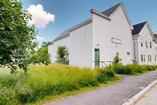 27 Village St, Lisbon, ME 04250 - Photo 16