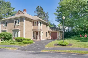 16 Stoneledge Dr, Portland, ME 04102 - Photo 2