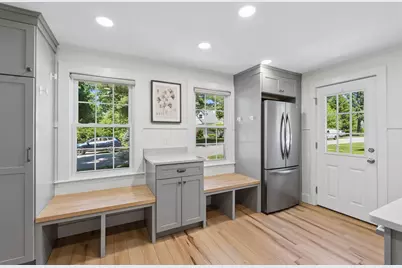 12 Linwood Street, Cape Elizabeth, ME 04107 - Photo 6