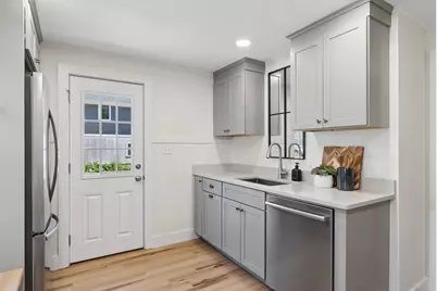 12 Linwood Street, Cape Elizabeth, ME 04107 - Photo 8