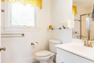 34 Thatcher St, Thomaston, ME 04861 - Photo 12