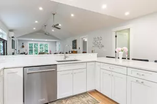 2 Chickadee Ln, Scarborough, ME 04074 - Photo 8