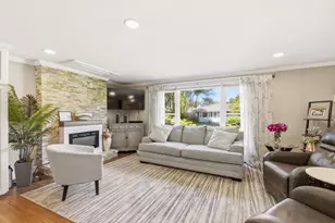 13 Harlow St, Scarborough, ME 04074 - Photo 22