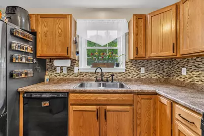 52 Mill Street, Brewer, ME 04412 - Photo 4