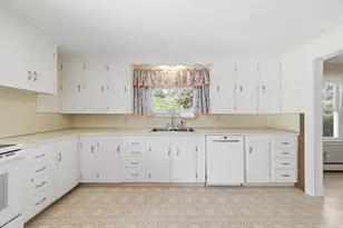 8 Court St, Rockland, ME 04841 - Photo 10