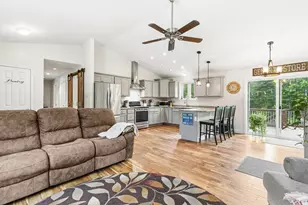 19 Cessna Way, Naples, ME 04055 - Photo 12