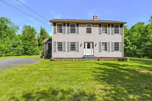 27 Hardwood Cir, Belgrade, ME 04917 - Photo 2