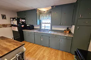 8 Pleasant St, Fairfield, ME 04937 - Photo 30