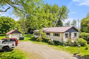 85 Stillwater Ave, Orono, ME 04473 - Photo 2