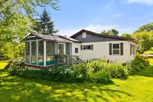 85 Stillwater Ave, Orono, ME 04473 - Photo 4