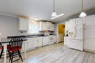 3 Fox Run Dr, Lewiston, ME 04240 - Photo 8