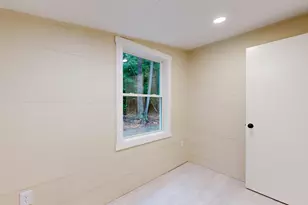 29 N Lakeview Dr, Litchfield, ME 04350 - Photo 8