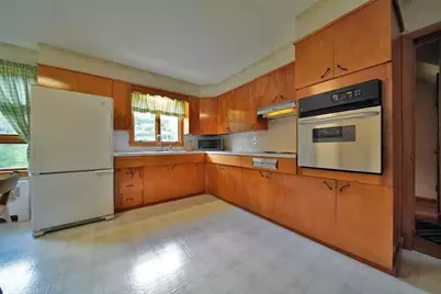 33 Maple Street, Houlton, ME 04730 - Photo 12