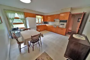 33 Maple St, Houlton, ME 04730 - Photo 16