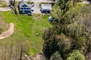 170 Church St, Dexter, ME 04930 - Photo 2