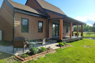 553 N Dexter Rd, Dexter, ME 04930 - Photo 6