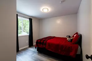 40 Hutchinson St, Sanford, ME 04073 - Photo 16