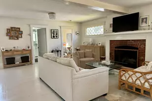 8 Pleasant St, Vinalhaven, ME 04863 - Photo 12