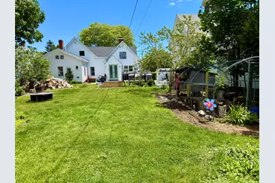 8 Pleasant Street, Vinalhaven, ME 04863 - Photo 2