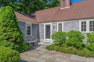 1 Ledgewood Ln, Cape Elizabeth, ME 04107 - Photo 2