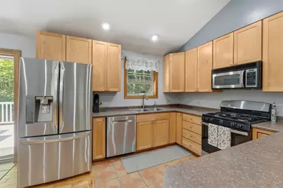 32 Fieldstone Drive, West Gardiner, ME 04345 - Photo 8