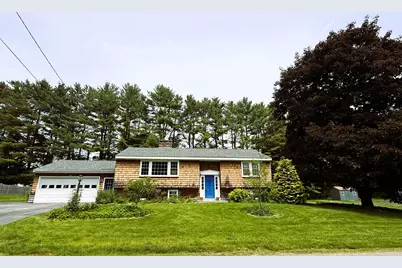 36 Pinewood Drive, Cumberland, ME 04021 - Photo 2
