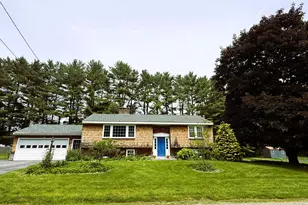 36 Pinewood Dr, Cumberland, ME 04021 - Photo 2