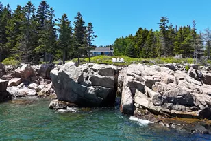 162 Red Point Rd, Swans Island, ME 04685 - Photo 10