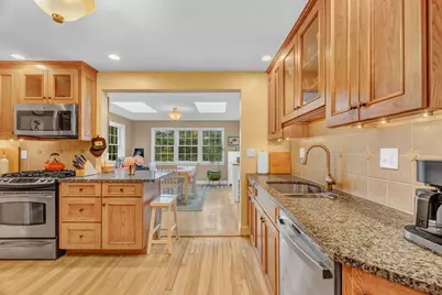 142 Longfellow Street, Portland, ME 04103 - Photo 18