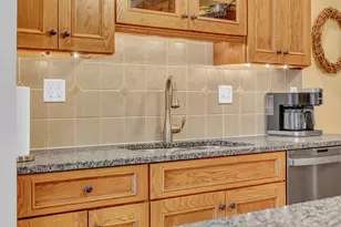 142 Longfellow St, Portland, ME 04103 - Photo 22