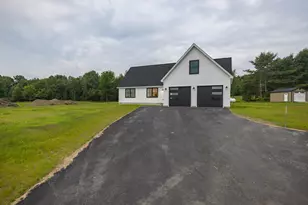 319 Harmons Corner Rd, Auburn, ME 04210 - Photo 2