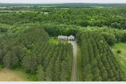 325 Bangor Street, Houlton, ME 04730 - Photo 2
