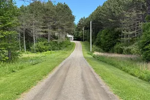 325 Bangor St, Houlton, ME 04730 - Photo 16