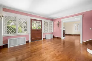 425 York St, York, ME 03909 - Photo 8