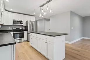 9 Cole St, South Portland, ME 04106 - Photo 12
