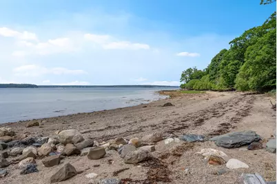 127 Valley Avenue, Portland, ME 04109 - Photo 18