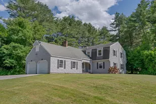 126 Sunderland Dr, Auburn, ME 04210 - Photo 1