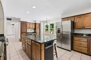126 Sunderland Dr, Auburn, ME 04210 - Photo 12