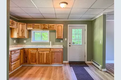 4 Pleasant Street, Mexico, ME 04257 - Photo 2