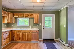 4 Pleasant St, Mexico, ME 04257 - Photo 2