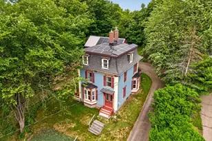 27 Highland Ave, South Berwick, ME 03908 - Photo 2