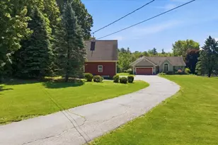 641 N Parish Rd, Turner, ME 04282 - Photo 4