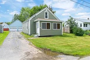 33 Cottage St, Fairfield, ME 04901 - Photo 1