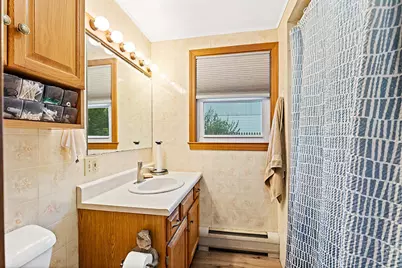 33 Cottage Street, Fairfield, ME 04901 - Photo 14