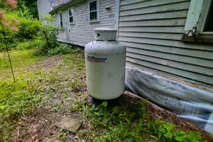 8 Summer St, Hampden, ME 04444 - Photo 4