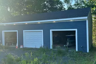 3 Deeks St, Eastport, ME 04631 - Photo 2